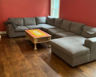 WONDERFUL SECTIONAL
