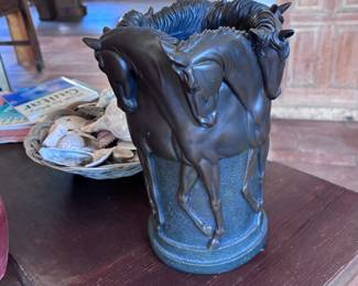 Horse vase