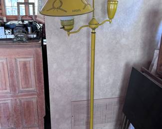 Floor lamp
