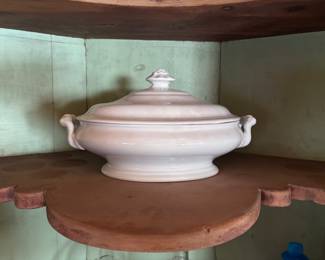 Serving dish