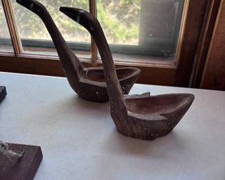 Two birds of wood