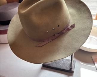 Ladies vintage western hat