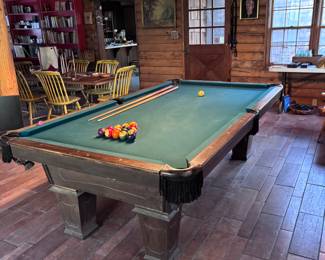 Pool table with cues rack & light 