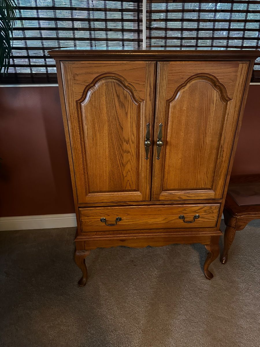 TV armoire