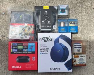 KKS017 - Assorted Electronic Devices