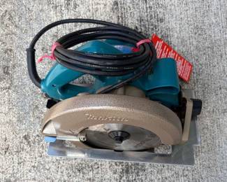 KKS024 Makita 7-1/4 Circular Saw Model 5007NBA