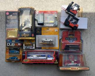 KKS020 - Vintage Collectible Die-Cast Cars Still Sealed & More