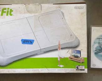 KKS073 Nintendo Wii Fit Balance Board Bundle + Wii Nunchuk Accessory