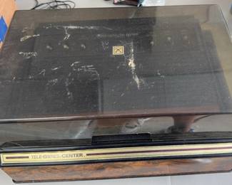 KKS067 Atari 2600 “Video Computer System” with Tele-Games Center & Controllers
