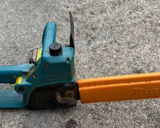 KKS016 Makita 12inch Chainsaw Model 5012B