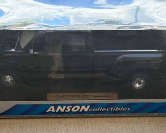 KKS044 Chevrolet Silverado Anson Collectibles