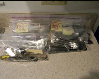 Stainless silverware mismatched sets