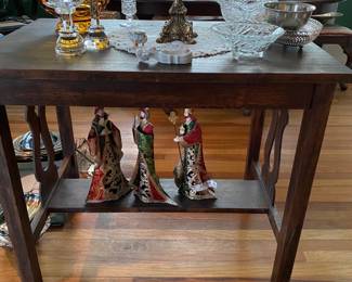 Nice rustic side table filled with gorgeous things.