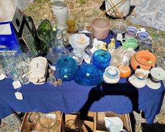 candy dishes and mugs