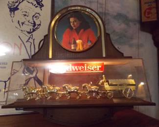 Budweiser Sign that lights up!