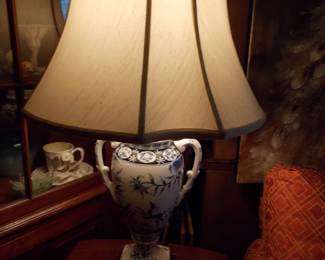 Matching lamps