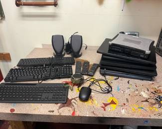 Laptops, Keyboards & Computer Speakers