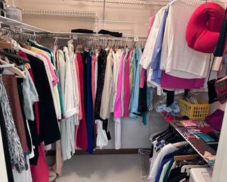 Women’s Clothes 