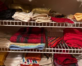 Tablecloths, Hand Towels and Napkins 