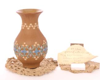 ANTIQUE LAMBETH SILICON WARE VASE 1880-1890s