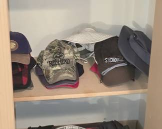 RAPALA FISHING BAG & COLLECTIBLE CAPS