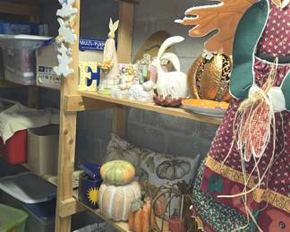 FALL & CHRISTMAS DECOR