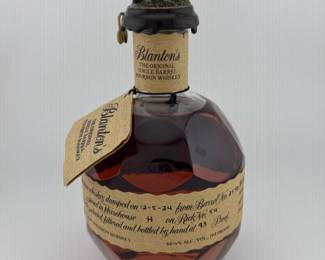 "Blanton’s Original Single Barrel is among the most sought-after bourbons in the world, celebrated as the first commercially released single barrel bourbon. Hand-selected from the legendary Warehouse H at Buffalo Trace Distillery, each barrel is carefully chosen for its exceptional character, making every bottle a one-of-a-kind expression of Kentucky craftsmanship. Encased in its signature horseshoe-shaped bottle topped with a collectible horse-and-jockey stopper, this release embodies both history and artistry. Every stopper is part of a series that spells out B-L-A-N-T-O-N-S, making it especially prized among collectors. This bottle stopper is the second "N:".