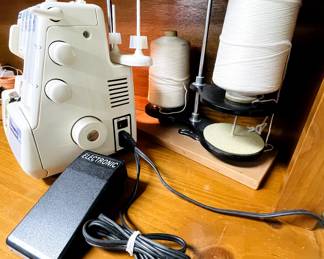 White Superlock 634DE serger sewing machine
Instruction manuals not included but is available for digital download