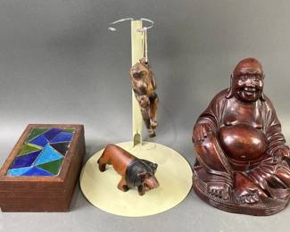 Lot 198 - Hens/Chicks Byron Sang Art & Artic. Aloalone Fish