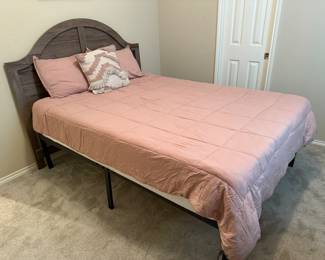 Queen platform bed