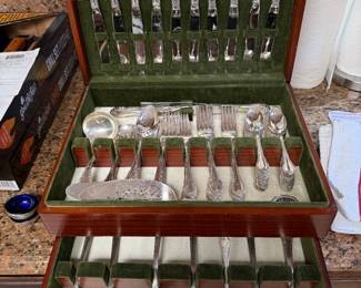 Flatware Set