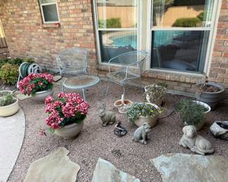 Iron Table with 2 Chairs, Pots and plants