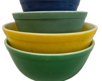  006 Pyrex Nesting Bowls 