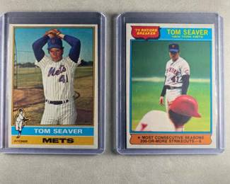 1976 Topps Baseball Cards. Tom Seaver 600 and 5 Record Breaker.