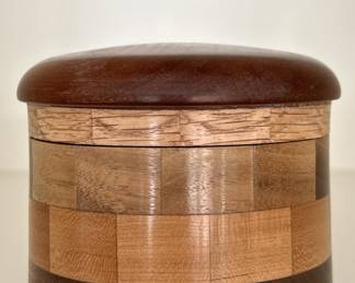 2-Tone Wood Round Trinket Box