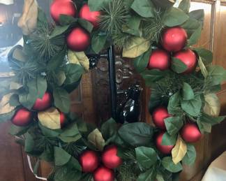 Holiday wreath