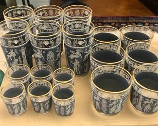 Vintage glass set