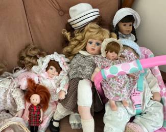 Porcelein dolls 