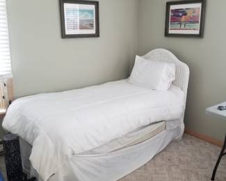 Twin bed