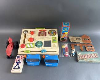 Lot 368 - Fisher Price Activity Center, Viewmaster & More