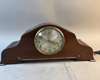 Lot 442 - G.E. WestChime Mantle Electric Clock