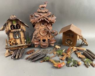 Lot 445 - Lot Box 3 Cuckoo Clocks for Parts