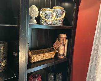 Tons of home decor