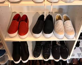 Casual shoes
