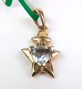 001 New 14K Yellow Gold And Tanzanite Star Pendant