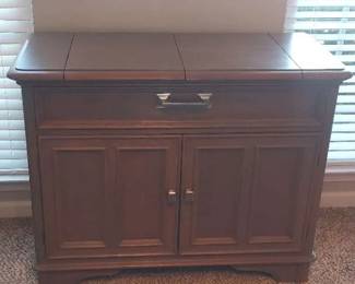 Bernhard Buffet Server