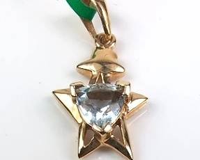 001 New 14K Yellow Gold And Tanzanite Star Pendant
