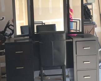 Double Pedestal Vanity with Triple Mirror and Chair