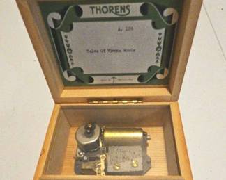 004 Thorens Swiss Wooden Music Box