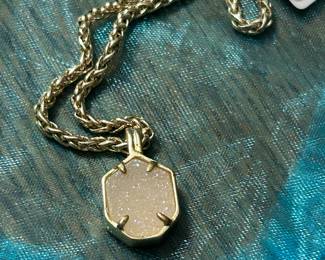 fine fashion jewelry: Kendra Scott, Stella and Dot